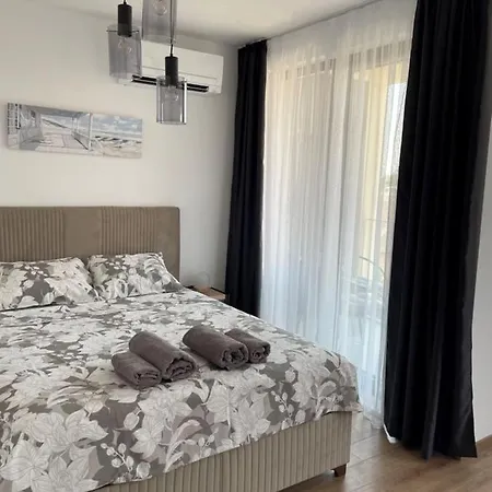 Sunny Azur Szent Konstantin és Elena