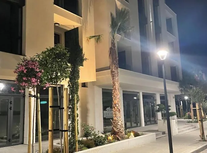 Sunny Azur سينتس قسطنطين وهيلينا